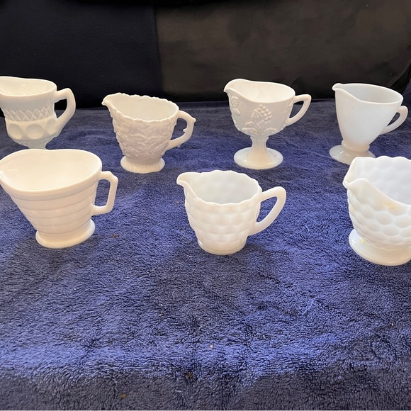 White Vintage Milk Glass Creamers - Picture 1 of 1